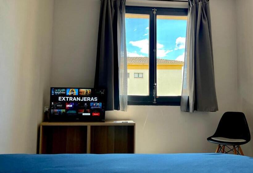 スタンダードルーム, Hostal La Canonja