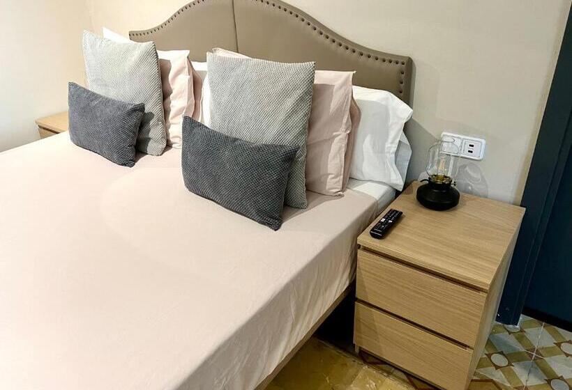 스탠다드 발코니 룸, Hostal La Canonja