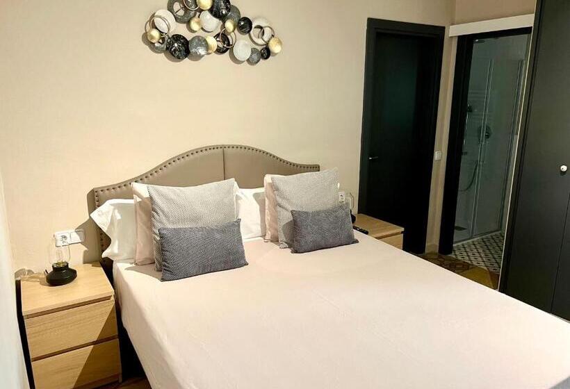 バルコニー付きスタンダードルーム, Hostal La Canonja