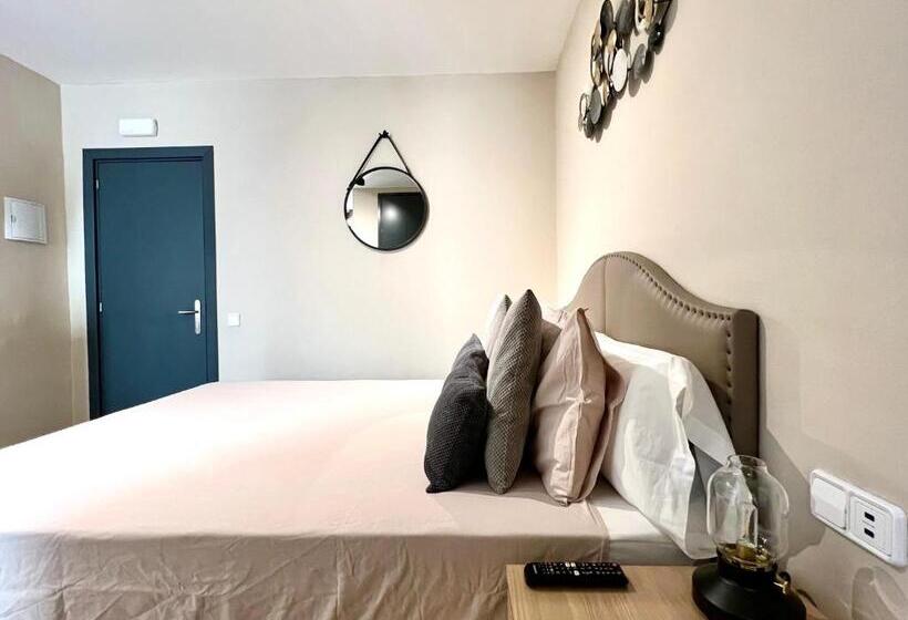 バルコニー付きスタンダードルーム, Hostal La Canonja