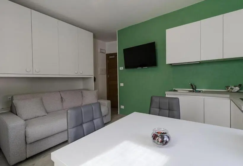 スタンダードスタジオ, Residence Il Muretto