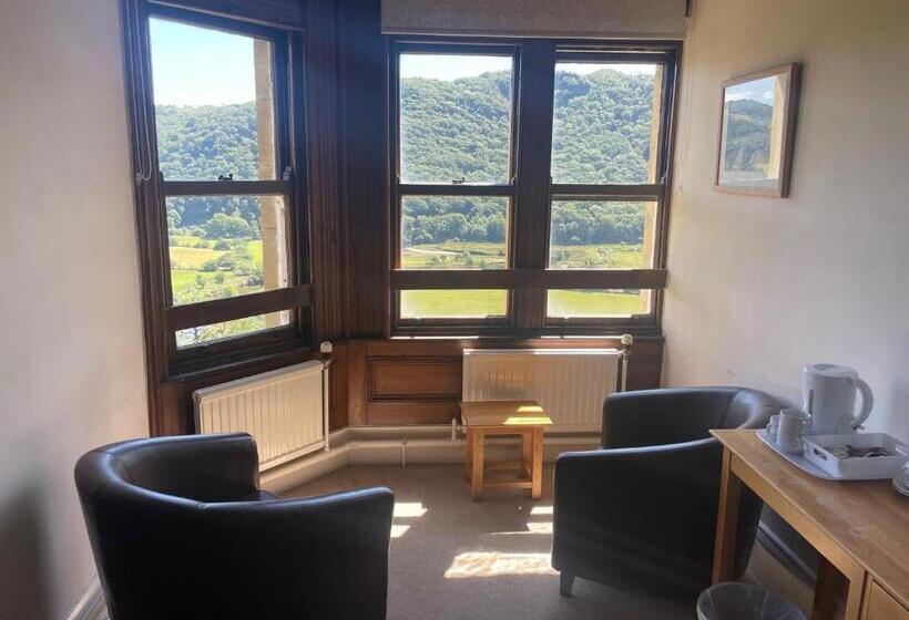 غرفة قياسية, Plas Tan Y Bwlch