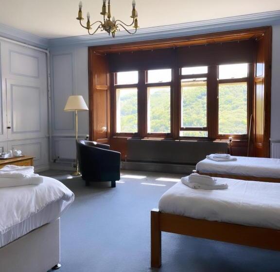 חדר משפחתי, Plas Tan Y Bwlch