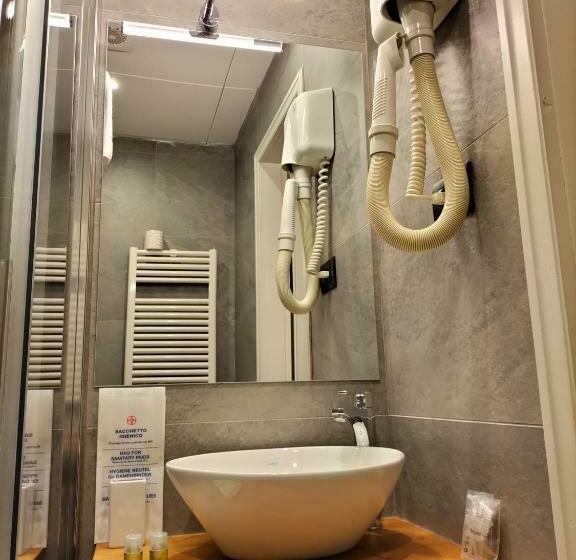 اتاق استاندارد, Camilla Firenze