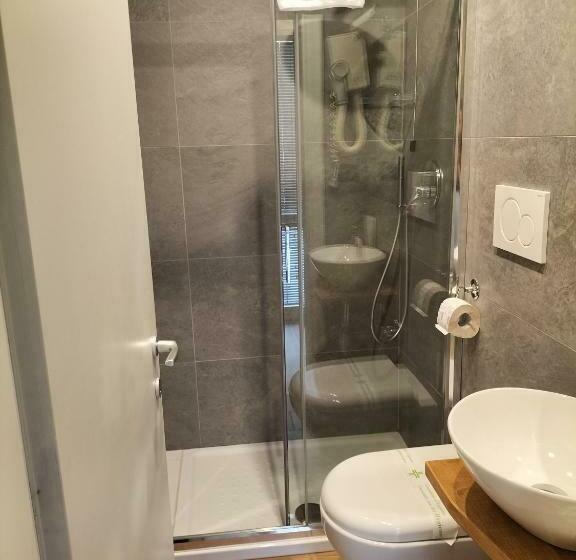 اتاق استاندارد یک نفره, Camilla Firenze