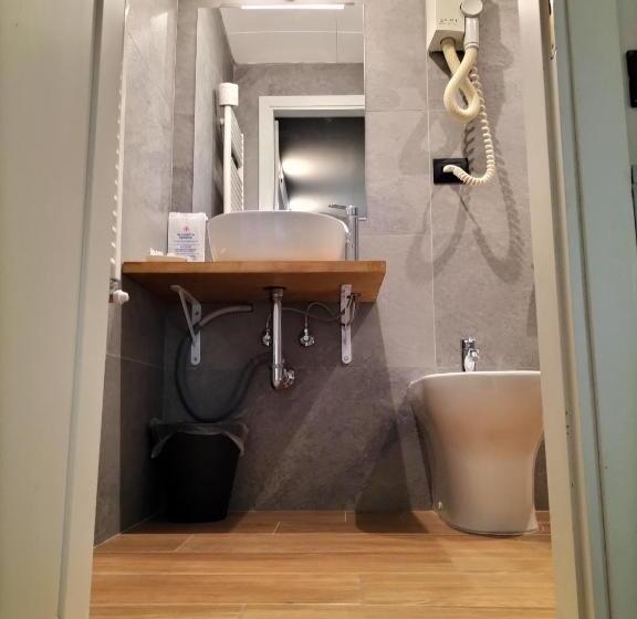 اتاق استاندارد, Camilla Firenze