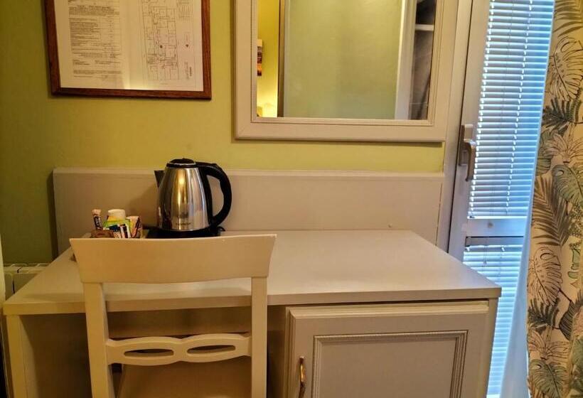 اتاق استاندارد یک نفره, Camilla Firenze