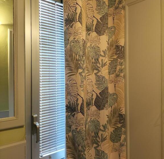 اتاق استاندارد یک نفره, Camilla Firenze