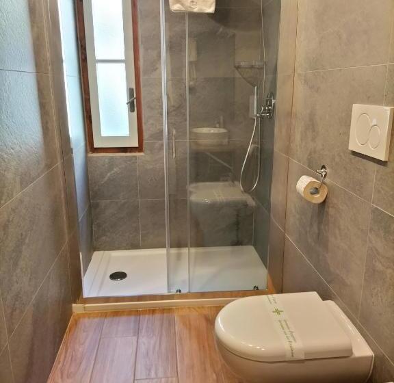 اتاق استاندارد, Camilla Firenze