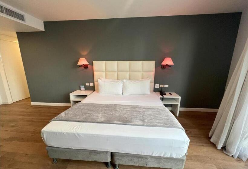 豪华房间, Mio Panama