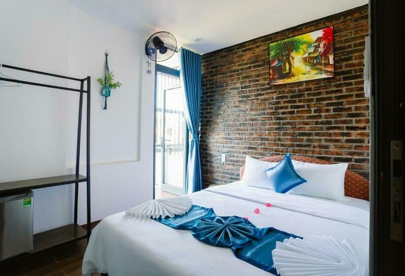 اتاق لوکس, New World