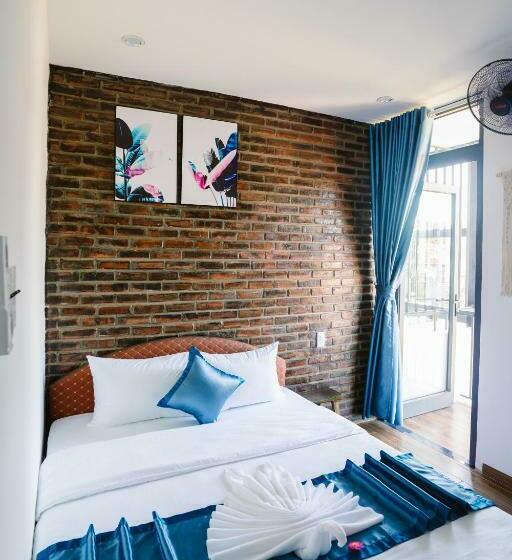 اتاق لوکس, New World