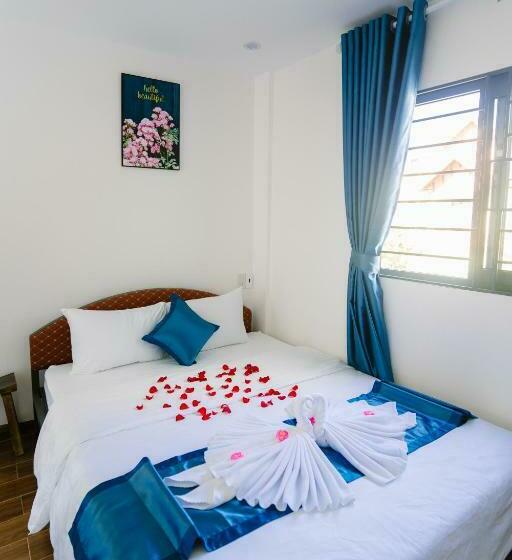 اتاق لوکس, New World