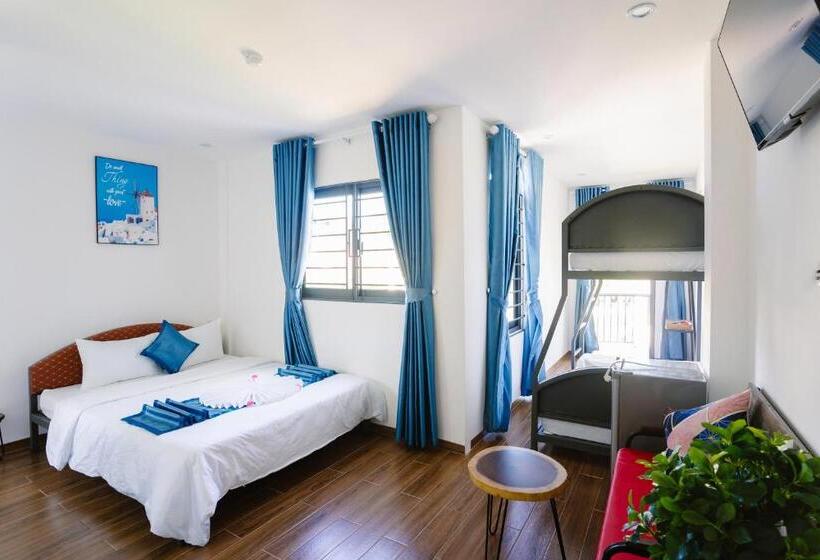 اتاق لوکس خانوادگی, New World