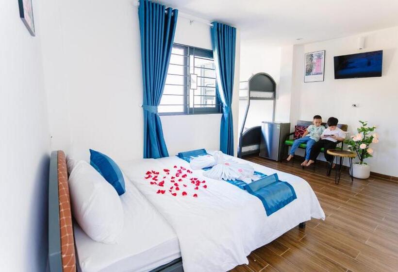 اتاق لوکس خانوادگی, New World