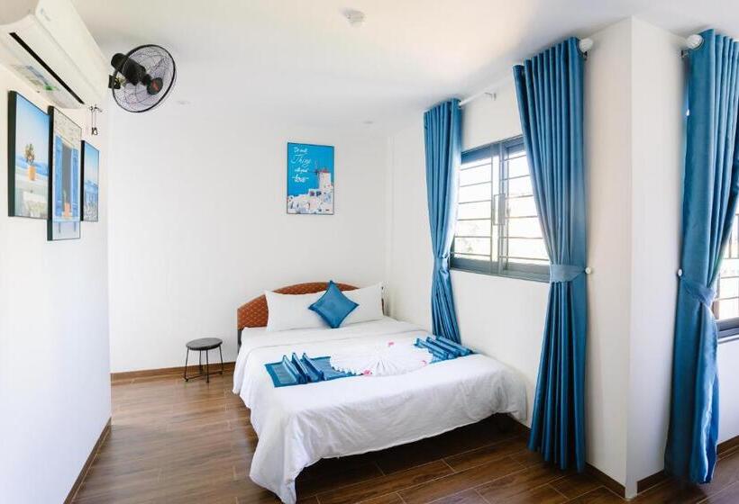 اتاق لوکس خانوادگی, New World