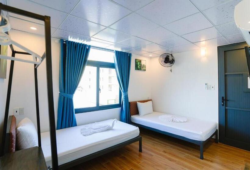 اتاق لوکس, New World