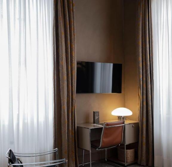 수피리어 룸, Paradis Pietrasanta