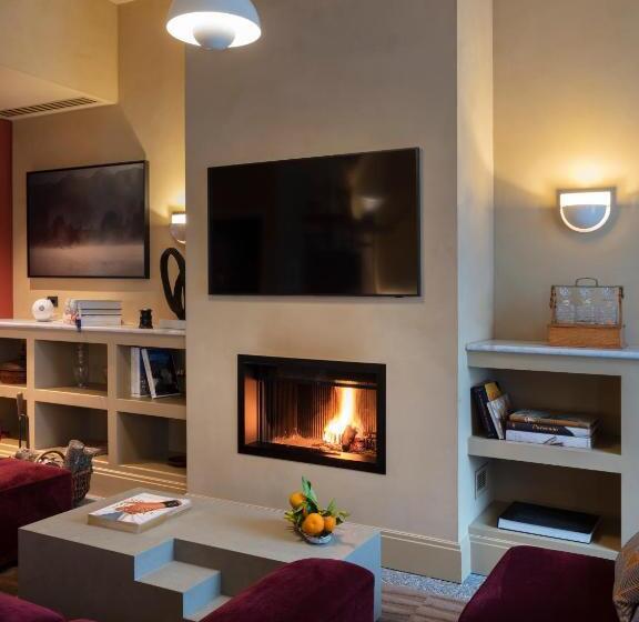 جناح جونيور, Paradis Pietrasanta