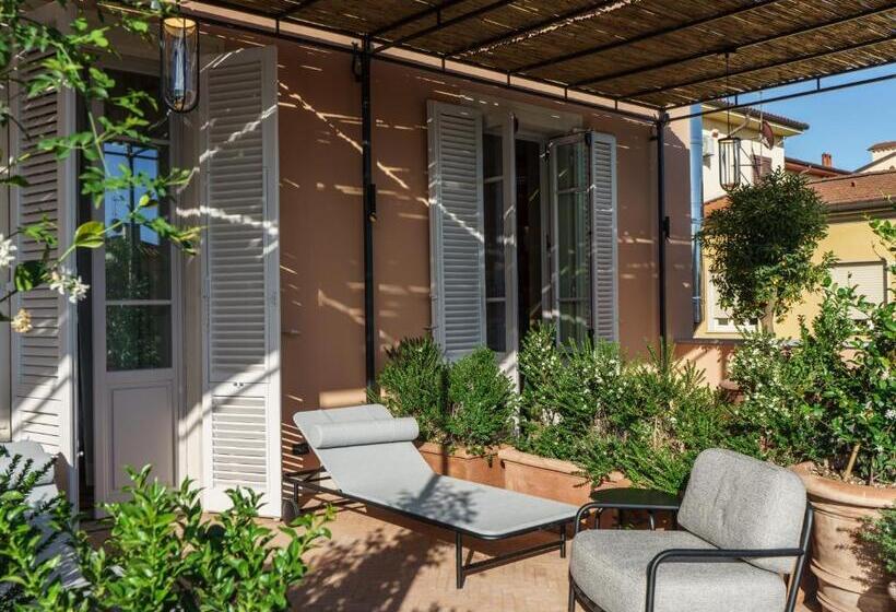 غرفة قياسية مزوَّدة بتراس, Paradis Pietrasanta