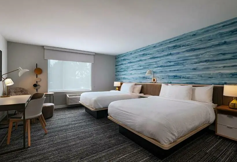 スタンダードスタジオ, Towneplace Suites By Marriott Brentwood