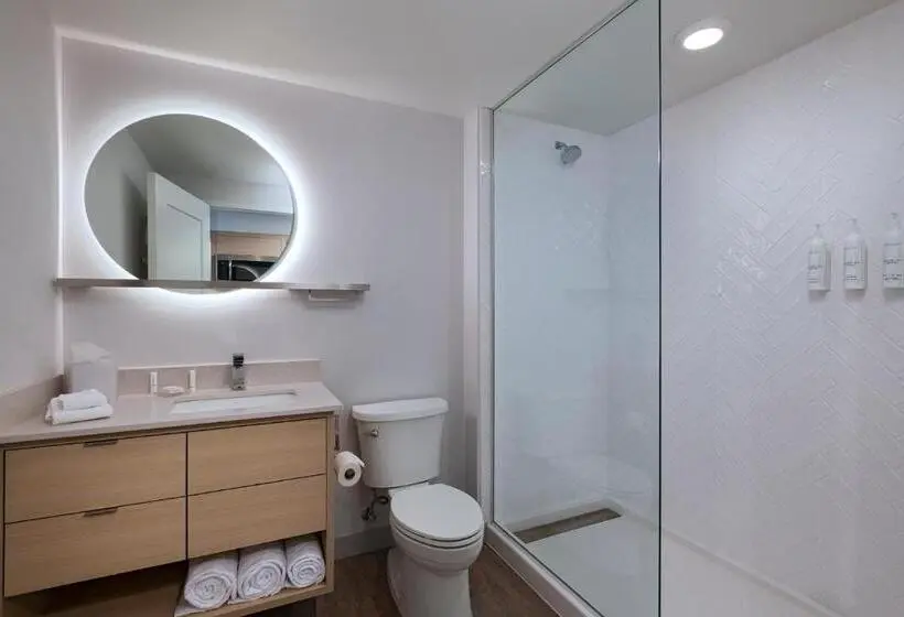 キングサイドベッドのスタンダードワンルーム, Towneplace Suites By Marriott Brentwood