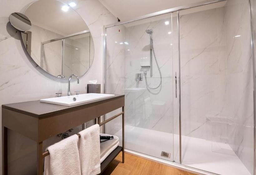 Номер Deluxe Вид на Море Боковой, Grand Hotel Torre Fara