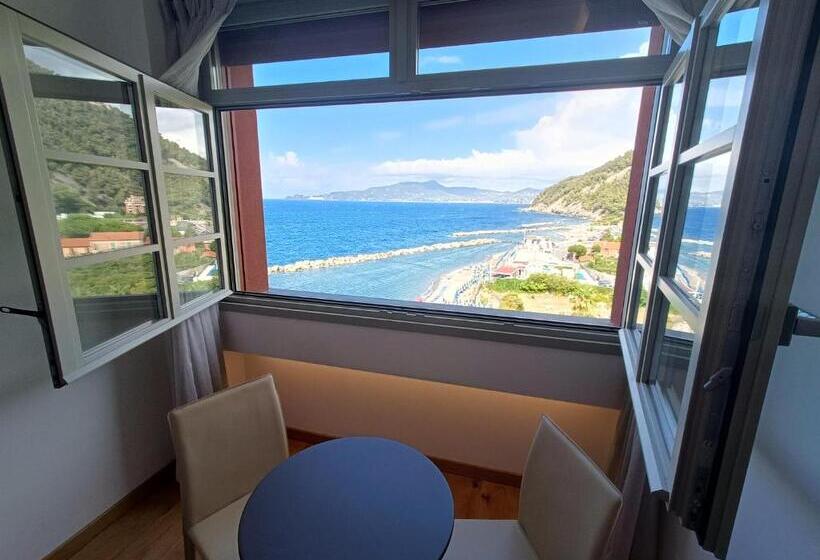 Апартаменты 2 Спальни, Grand Hotel Torre Fara