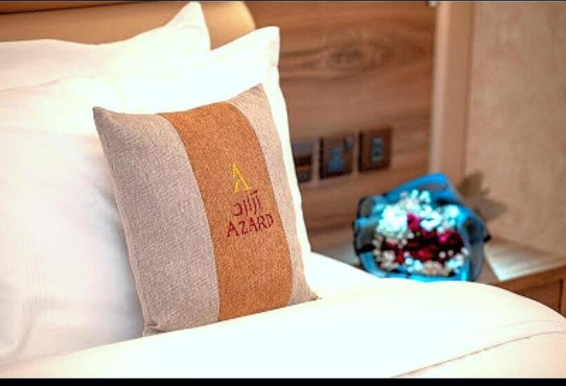 סוויטת ג'וניור, Azard