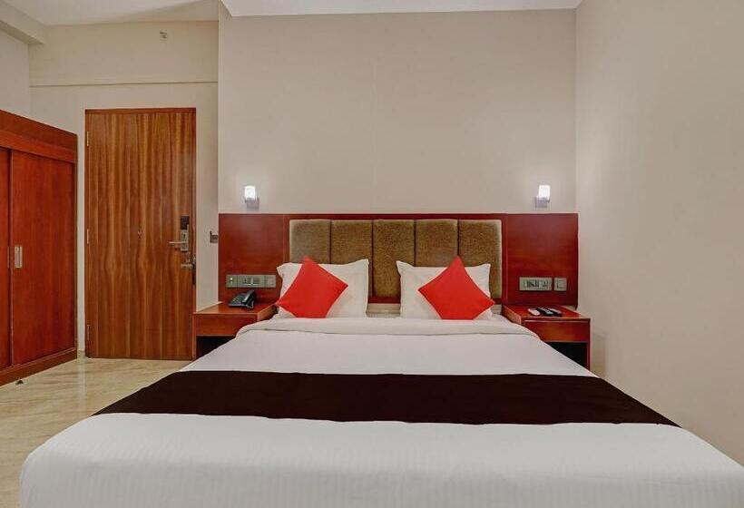 디럭스 트리플 룸, Super Hotel O Kizhakkambalam Tourist Home