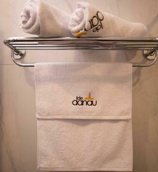 Номер Deluxe, Dedanau