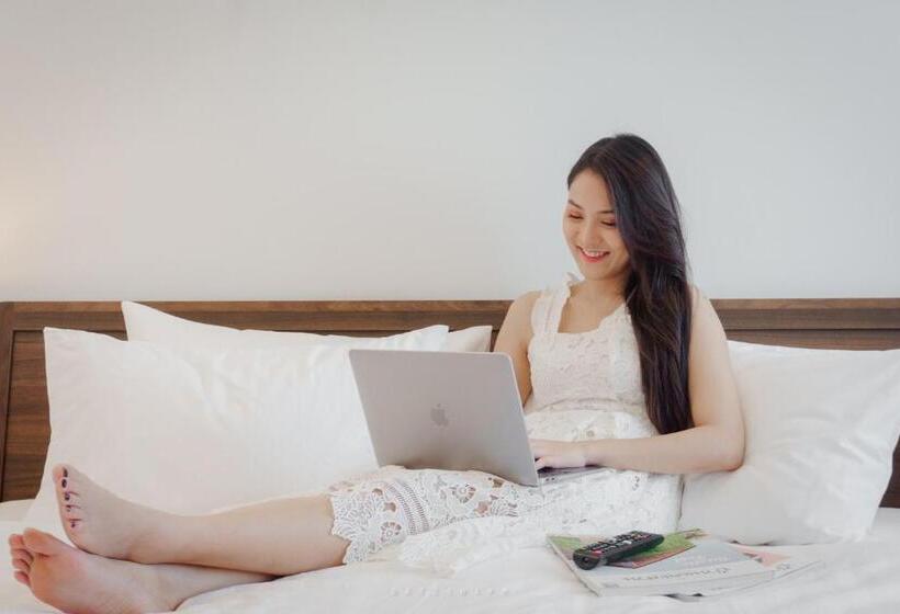 חדר סופריור עם מיטת קינג, Play Poshtel & Cafe