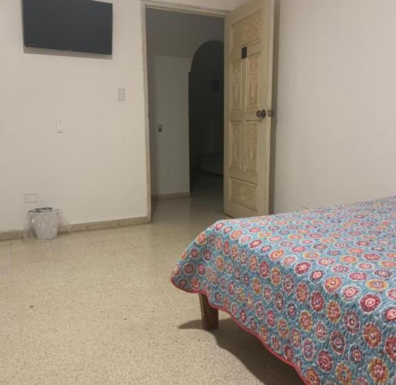 四人豪华间, Julianna Country House