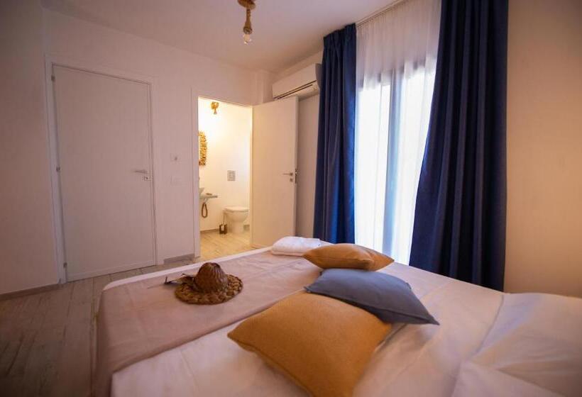 חדר סטנדרט נוף לבריכה, Tipino