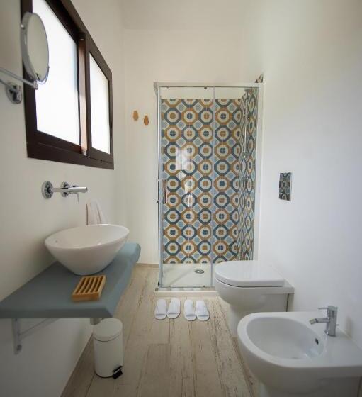 חדר סטנדרט עם מיטת קינג, Tipino