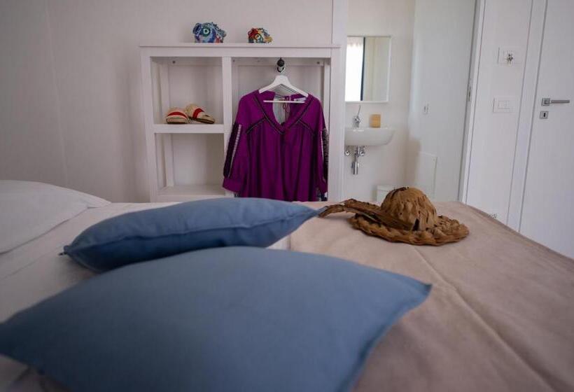 חדר סטנדרט מותאם לאדם עם מוגבלויות, Tipino