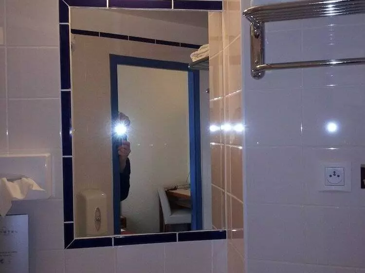 اتاق استاندارد, Citotel Du Port Rhu