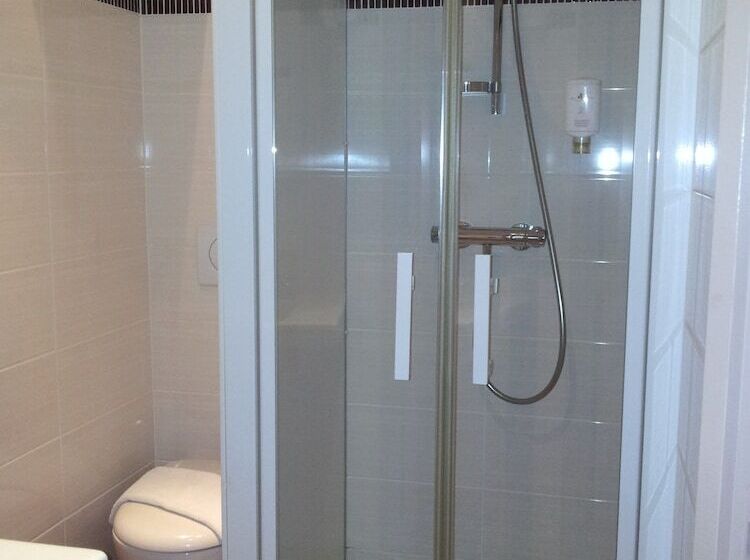 コンフォートルーム, Citotel Du Port Rhu