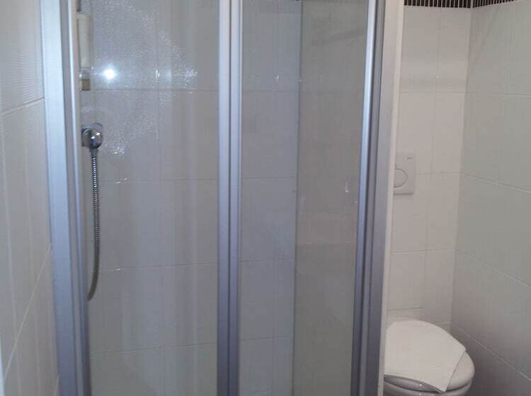 シングルデラックスルーム, Citotel Du Port Rhu