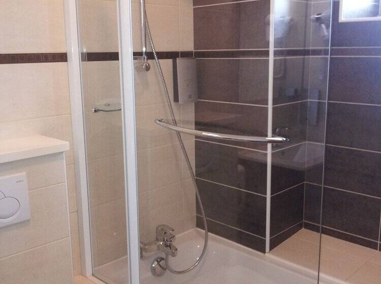 シングルデラックスルーム, Citotel Du Port Rhu