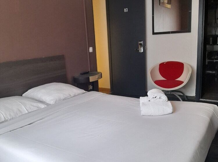 StandaardKamer, Albergo