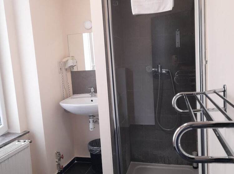 اتاق استاندارد, Albergo