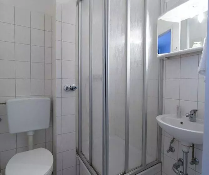 اتاق استاندارد یک نفره, Alper Hotel Am Potsdamer Platz