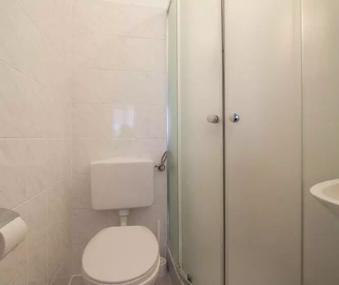 اتاق استاندارد یک نفره, Alper Hotel Am Potsdamer Platz