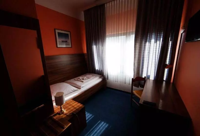 اتاق استاندارد یک نفره, Alper Hotel Am Potsdamer Platz