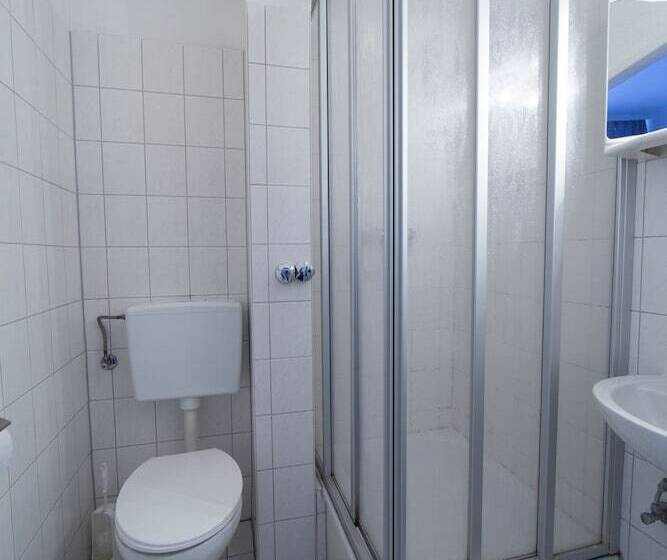 اتاق استاندارد سه نفره, Alper Hotel Am Potsdamer Platz