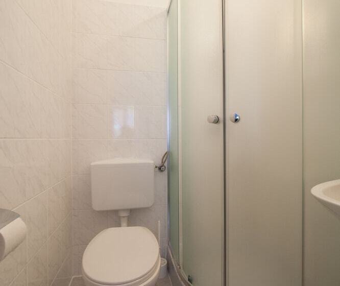 اتاق استاندارد سه نفره, Alper Hotel Am Potsdamer Platz