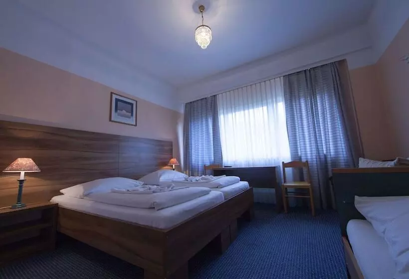 اتاق استاندارد سه نفره, Alper Hotel Am Potsdamer Platz