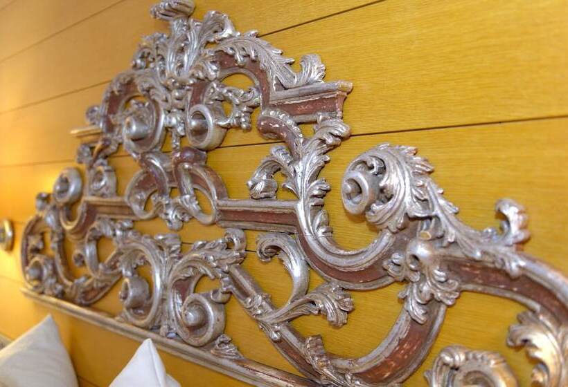 スタンダードルーム, Alte Post