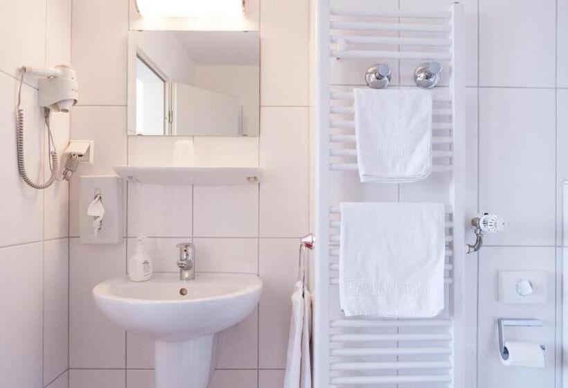 اتاق راحتی, Am Dusseldorfer Platz